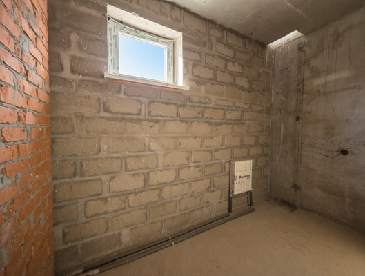 Продам , Греческий б-р, 1к144, Краснодар г, 0 км от города