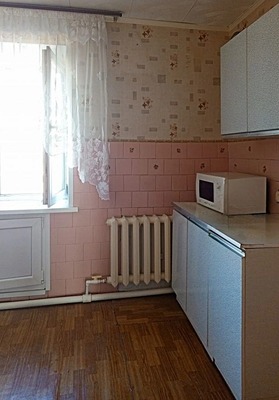 Продам двухкомнатную (2-комн.) квартиру, Крымская ул, 6, Ишим г