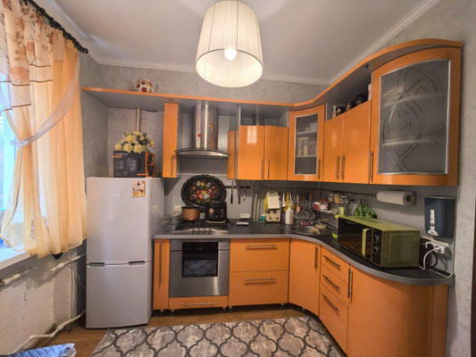 Продам двухкомнатную (2-комн.) квартиру, Большевистский пер, 8, Дмитров г