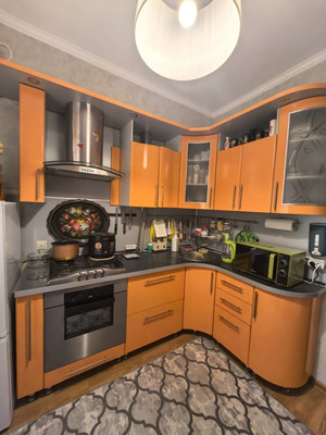 Продам двухкомнатную (2-комн.) квартиру, Большевистский пер, 8, Дмитров г