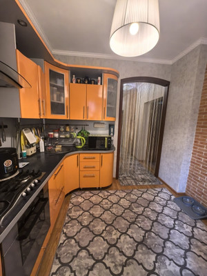 Продам двухкомнатную (2-комн.) квартиру, Большевистский пер, 8, Дмитров г