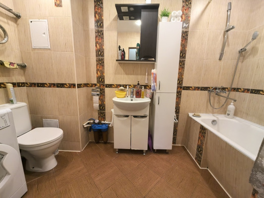 Продам двухкомнатную (2-комн.) квартиру, Большевистский пер, 8, Дмитров г