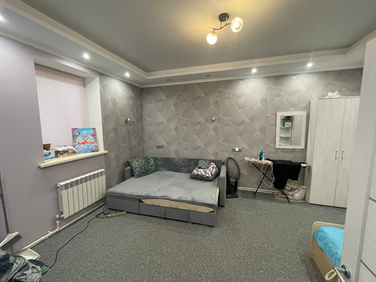 Продам двухкомнатную (2-комн.) квартиру, Гоголя ул, 18, Симферополь г