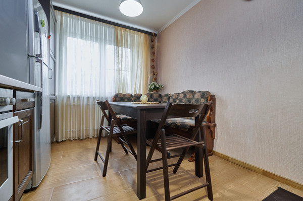 Продам двухкомнатную (2-комн.) квартиру, Центральная ул, 9, Сынково с