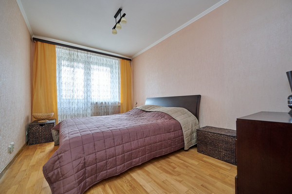 Продам двухкомнатную (2-комн.) квартиру, Центральная ул, 9, Сынково с