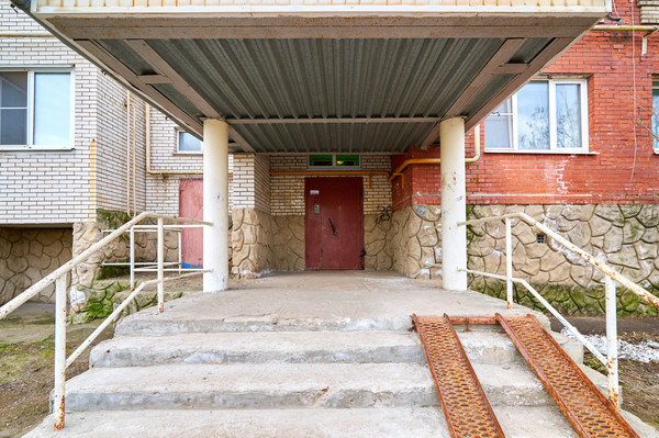 Продам двухкомнатную (2-комн.) квартиру, Центральная ул, 9, Сынково с