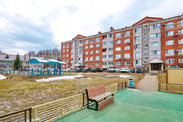 Продам двухкомнатную (2-комн.) квартиру, Центральная ул, 9, Сынково с