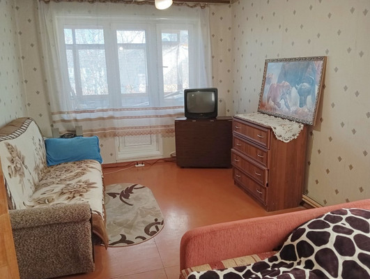 Продам однокомнатную (1-комн.) квартиру, Коммунистическая ул, 11, Раменское г