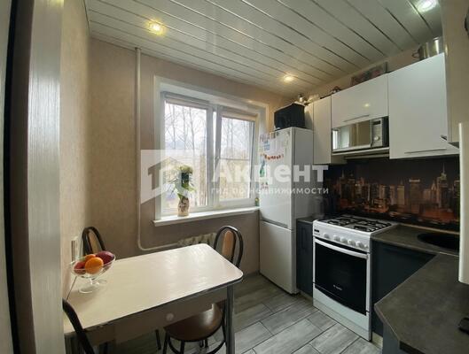 Продам двухкомнатную (2-комн.) квартиру, Маршала Василевского ул, 16, Иваново г