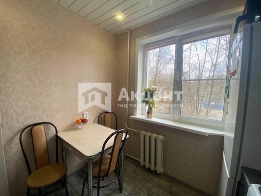 Продам двухкомнатную (2-комн.) квартиру, Маршала Василевского ул, 16, Иваново г