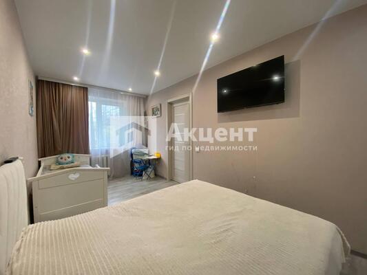 Продам двухкомнатную (2-комн.) квартиру, Маршала Василевского ул, 16, Иваново г