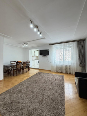 Продам трехкомнатную (3-комн.) квартиру, Кулиева пр-кт, 17, Нальчик г