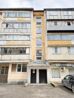 Продам трехкомнатную (3-комн.) квартиру, Кулиева пр-кт, 17, Нальчик г