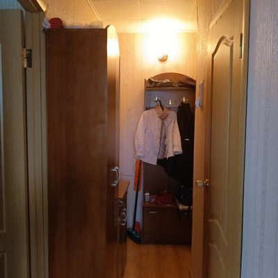 Продам однокомнатную (1-комн.) квартиру, Хохлова ул, 21, Гатчина г