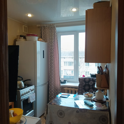 Продам однокомнатную (1-комн.) квартиру, Хохлова ул, 21, Гатчина г