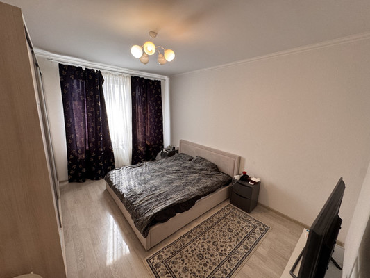 Продам двухкомнатную (2-комн.) квартиру, Петра Романова ул, 18, Москва г