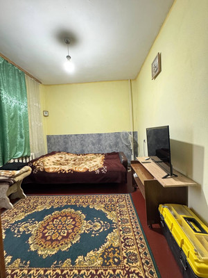 Продам двухкомнатную (2-комн.) квартиру, Маршала Жукова ул, 12б, Сырьево д