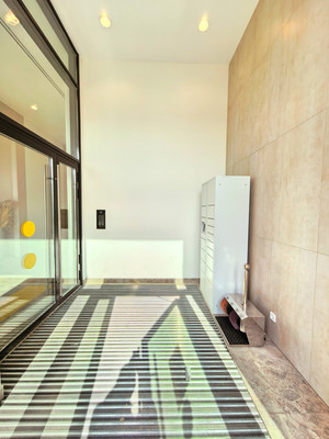 Продам однокомнатную (1-комн.) квартиру, Южнопортовая ул, 26к2, Москва г