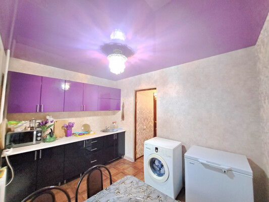 Продам трехкомнатную (3-комн.) квартиру, Профсоюзная ул, 224ка, Вольный Аул кп