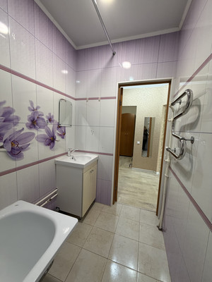 Продам однокомнатную (1-комн.) квартиру, Социалистическая ул, 10, Октябрьский г