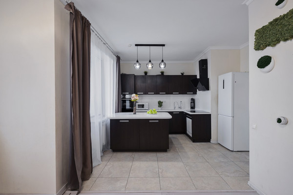 Продам трехкомнатную (3-комн.) квартиру, Игоря Мерлушкина ул, 4, Красногорск г