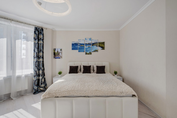 Продам трехкомнатную (3-комн.) квартиру, Игоря Мерлушкина ул, 4, Красногорск г