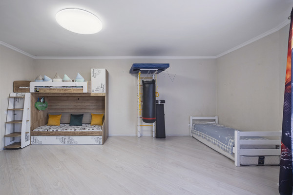 Продам трехкомнатную (3-комн.) квартиру, Игоря Мерлушкина ул, 4, Красногорск г