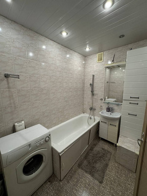 Продам двухкомнатную (2-комн.) квартиру, 2-я Фрунзенская ул, 10, Москва г