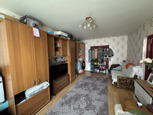 Продам трехкомнатную (3-комн.) квартиру, Комсомольский пр-кт, 24к2, Люберцы г