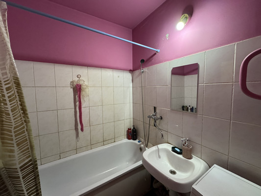 Продам трехкомнатную (3-комн.) квартиру, Комсомольский пр-кт, 24к2, Люберцы г