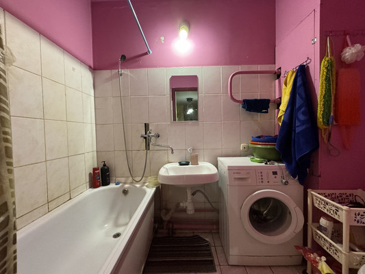 Продам трехкомнатную (3-комн.) квартиру, Комсомольский пр-кт, 24к2, Люберцы г