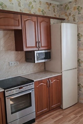 Продам однокомнатную (1-комн.) квартиру, 60 лет Победы ул, 6, Октябрьский рп