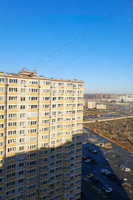 Продам однокомнатную (1-комн.) квартиру, Красных Партизан ул, 1/4к16, Краснодар г