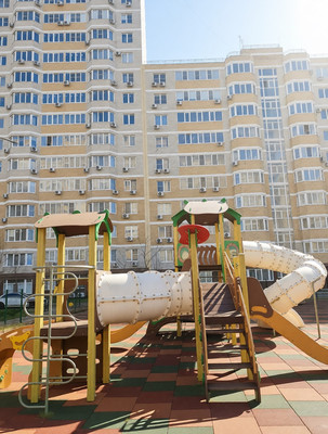 Продам однокомнатную (1-комн.) квартиру, Красных Партизан ул, 1/4к16, Краснодар г