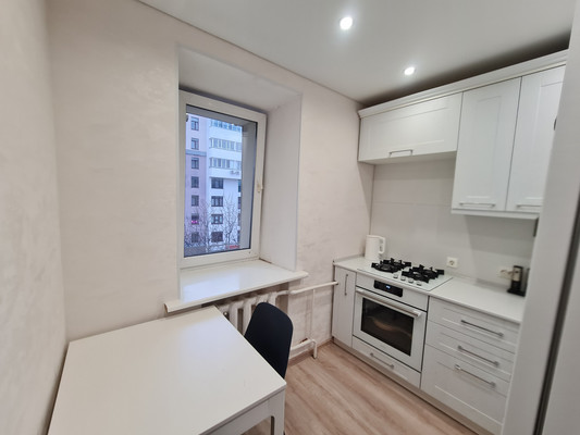 Продам однокомнатную (1-комн.) квартиру, Пионерская ул, 27, Ханты-Мансийск г