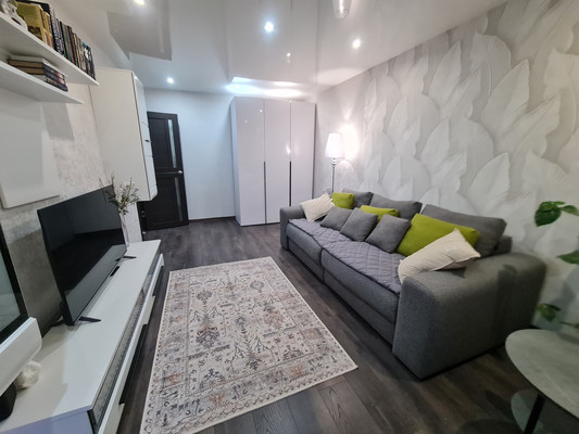 Продам однокомнатную (1-комн.) квартиру, Пионерская ул, 27, Ханты-Мансийск г