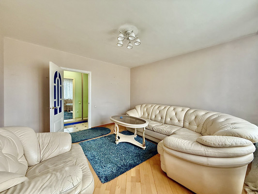 Продам двухкомнатную (2-комн.) квартиру, Берёзовая аллея, 7, Москва г