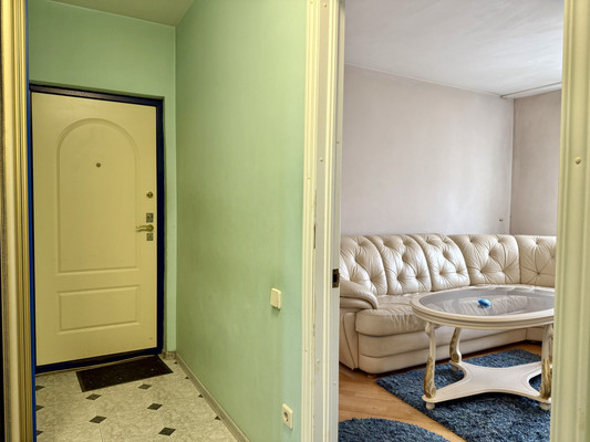 Продам двухкомнатную (2-комн.) квартиру, Берёзовая аллея, 7, Москва г