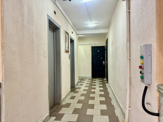 Продам двухкомнатную (2-комн.) квартиру, Берёзовая аллея, 7, Москва г