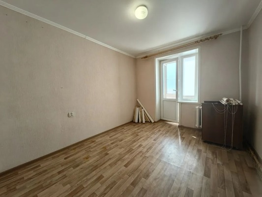 Продам трехкомнатную (3-комн.) квартиру, Ленина ул, 99, Волгодонск г