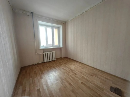 Продам трехкомнатную (3-комн.) квартиру, Ленина ул, 99, Волгодонск г