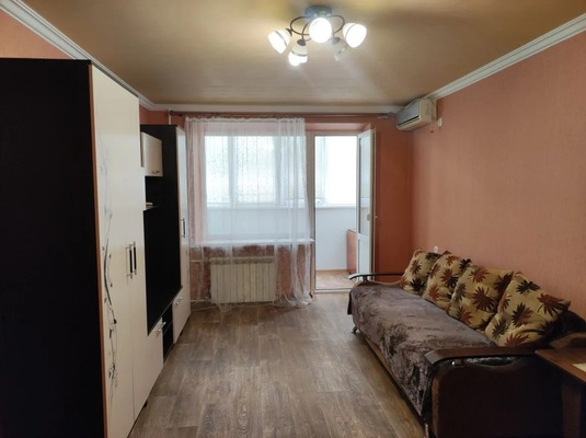 Продам однокомнатную (1-комн.) квартиру, 1-я Баррикадная ул, 2к1, Ростов-на-Дону г
