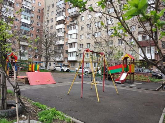 Продам однокомнатную (1-комн.) квартиру, 1-я Баррикадная ул, 2к1, Ростов-на-Дону г