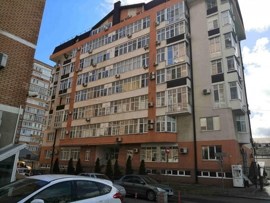Продам трехкомнатную (3-комн.) квартиру, Челюскинцев ул, 47, Новороссийск г