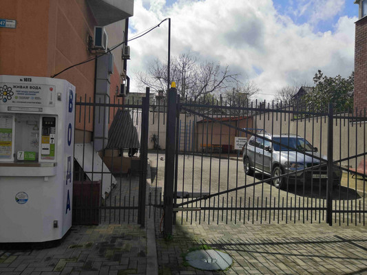 Продам трехкомнатную (3-комн.) квартиру, Челюскинцев ул, 47, Новороссийск г