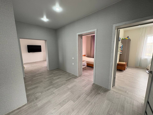 Продам дом, Академическая ул, 43, Емельяново пгт, 0 км от города