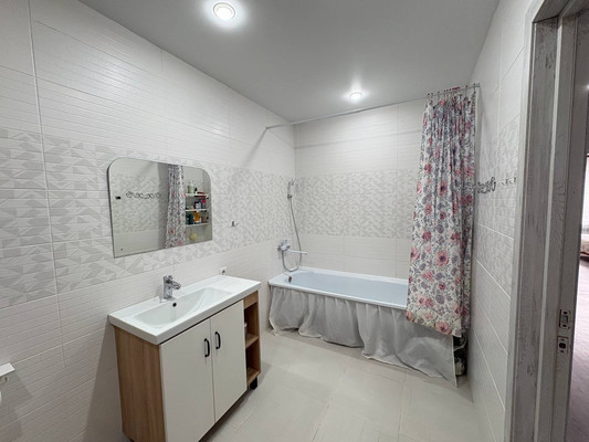 Продам дом, Академическая ул, 43, Емельяново пгт, 0 км от города