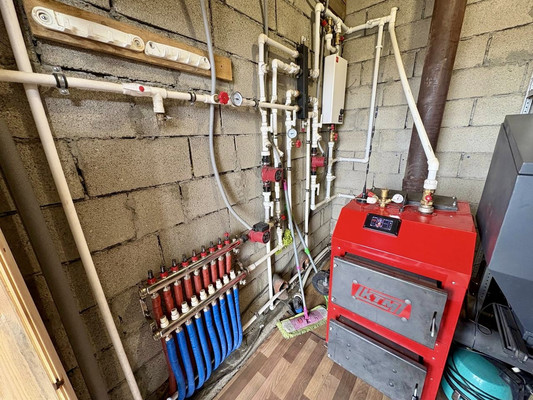 Продам дом, Академическая ул, 43, Емельяново пгт, 0 км от города