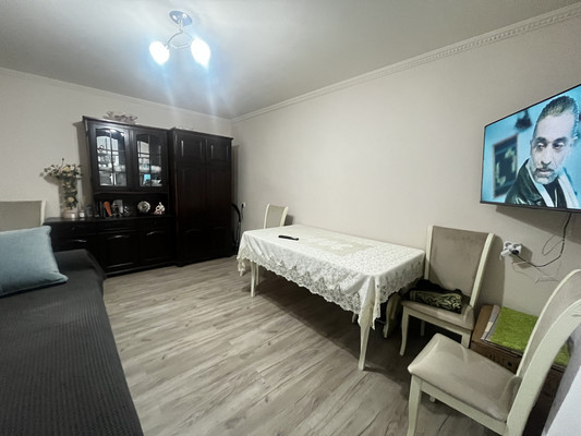 Продам двухкомнатную (2-комн.) квартиру, Ашурова ул, 40, Нальчик г