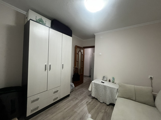 Продам двухкомнатную (2-комн.) квартиру, Ашурова ул, 40, Нальчик г